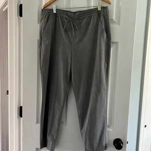 Women’s Banana Republic cropped pants size 14